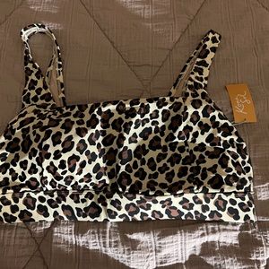 NWT Kona Sol bikini top in leopard print